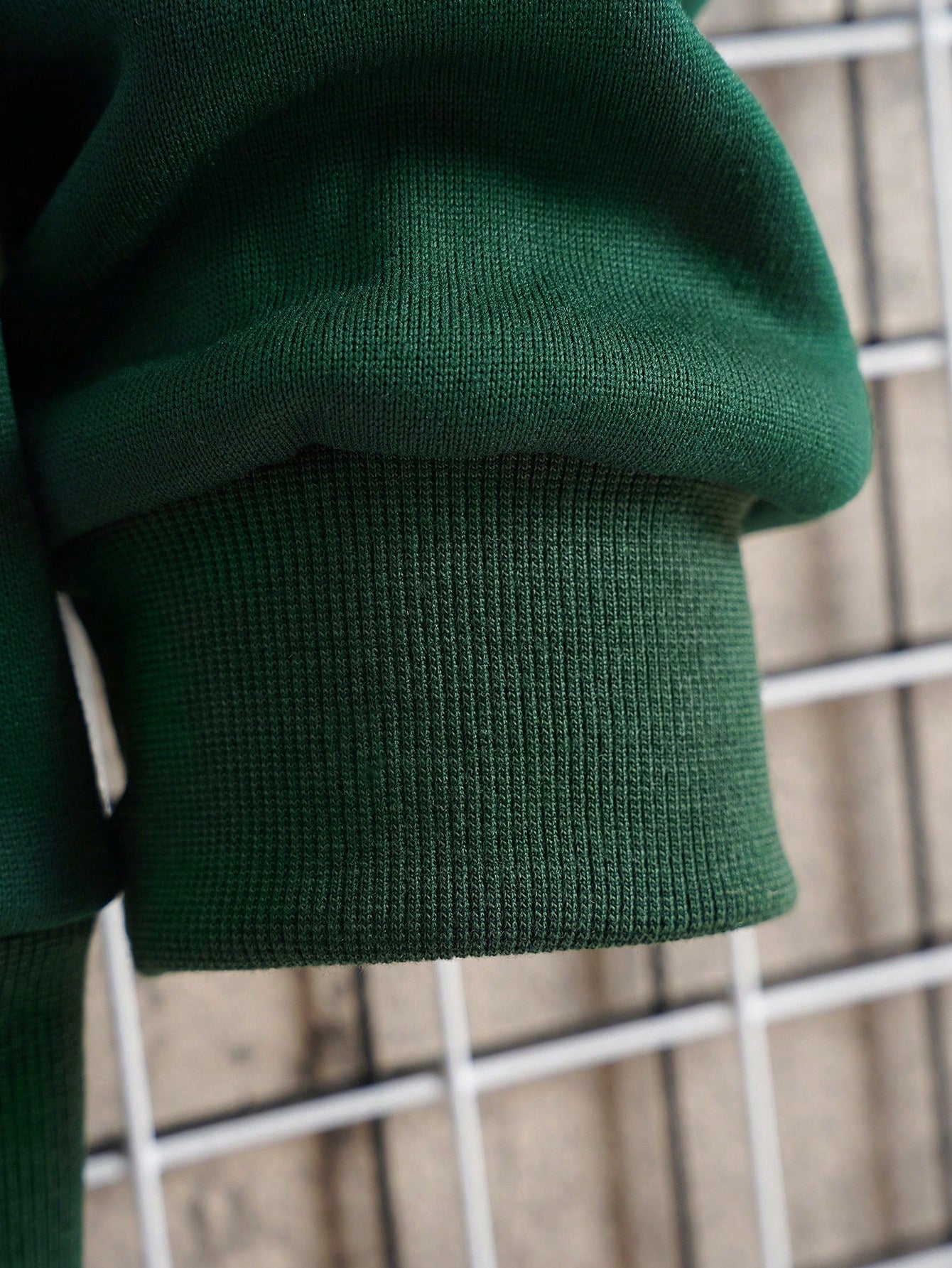 Men Plus Two Tone Thermal Lined Sweatshirt