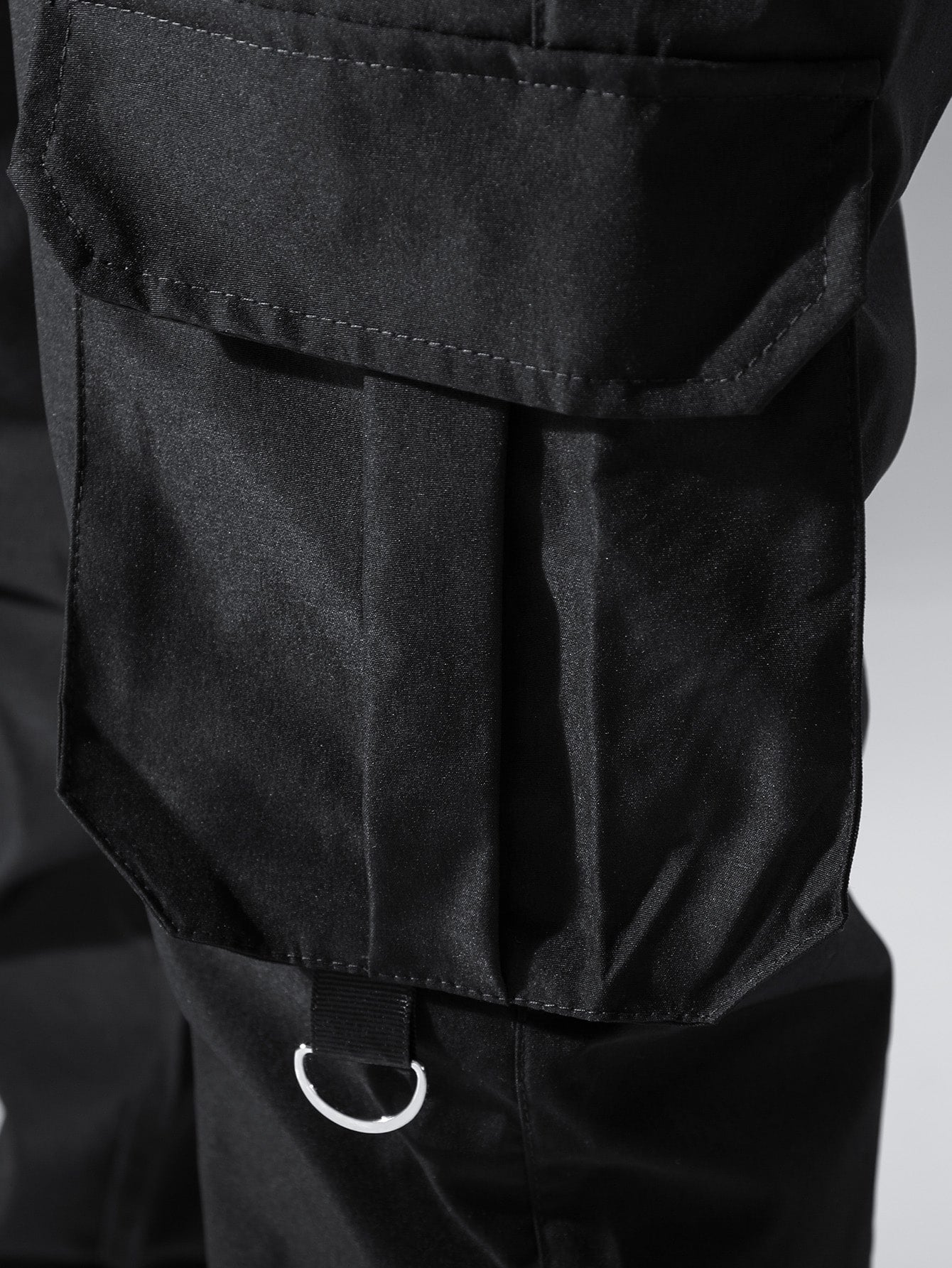 Men Flap Pocket Side Drawstring Waist Cargo Pants