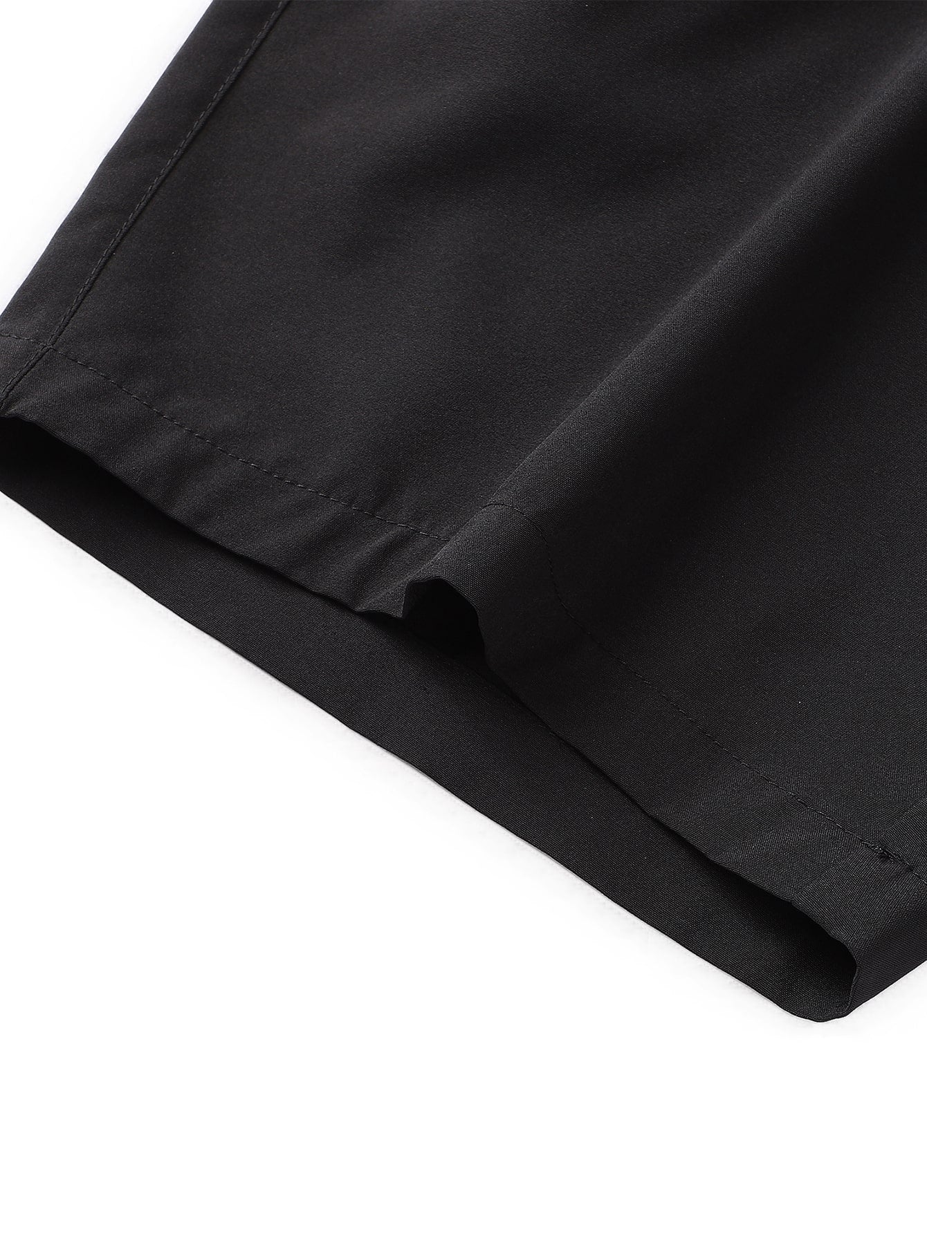 Men Drawstring Waist Zipper Pocket Shorts