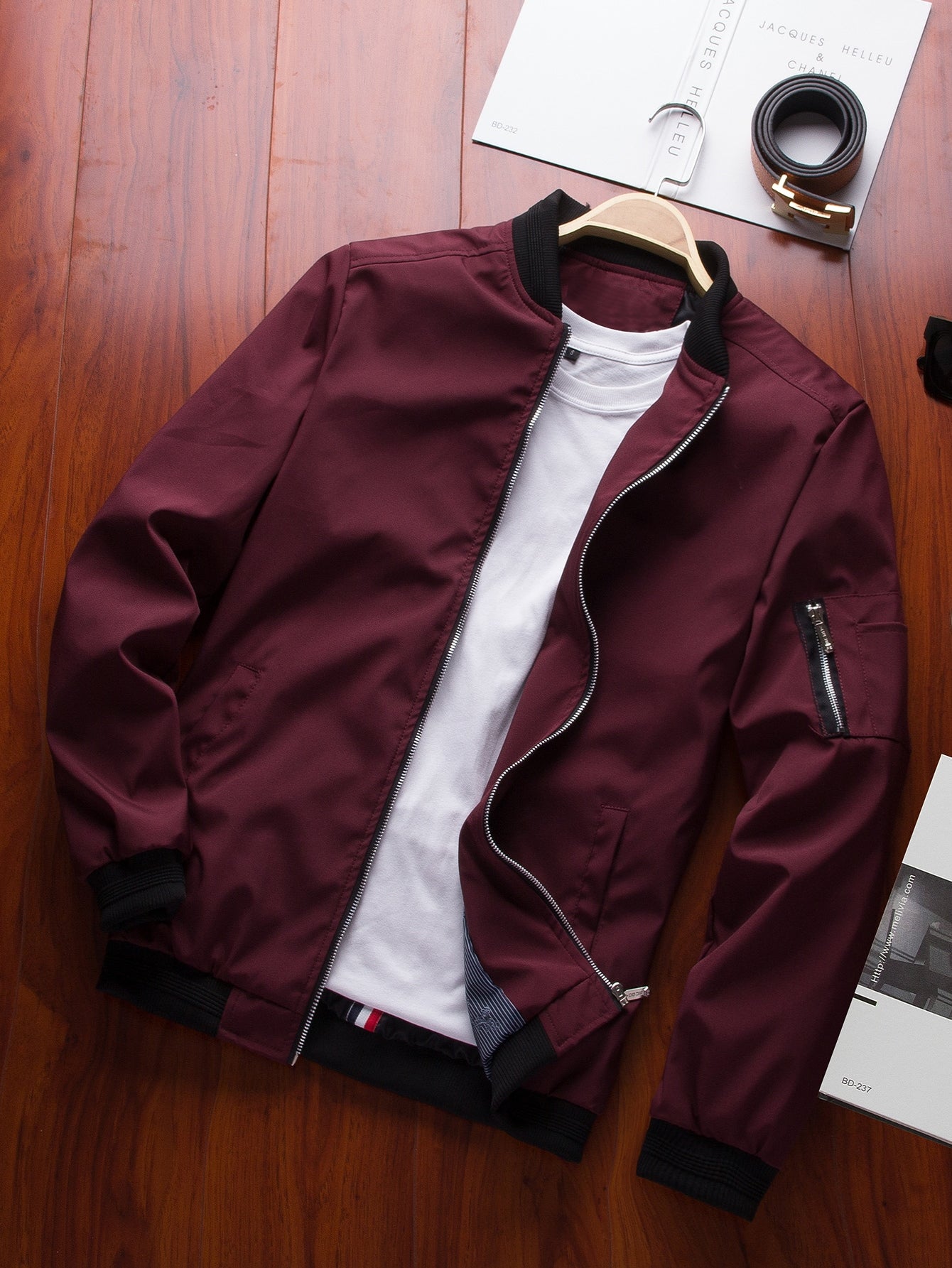 Men Solid Zip Up Bomber Jacket